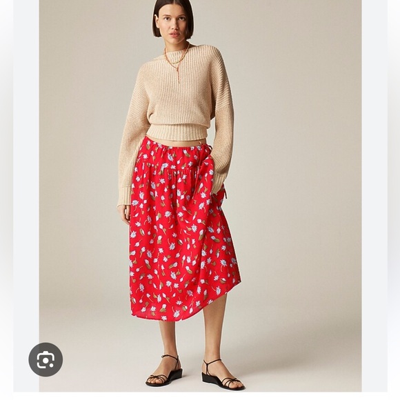 J. Crew Dresses & Skirts - EUC J. Crew Red Floral Side-tie Skirt, sz M